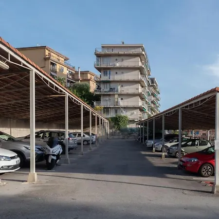 Accogliente, Con Parcheggio Privato
